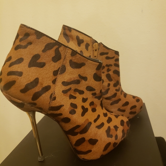 Leopard Pony Fur Stiletto Ankle Boots - Picture 8 of 8